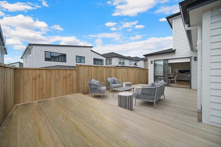 Photo of property in 47 Drumbuoy Drive, Flat Bush, Auckland, 2019