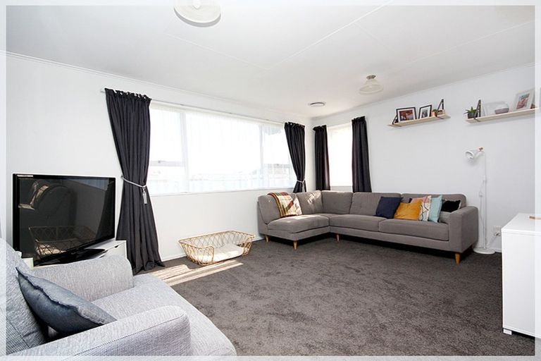 Photo of property in 63 Hinemoa Street, Levin, 5510