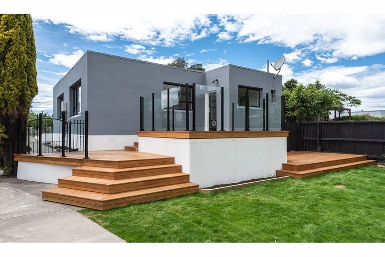 Photo of property in 335 Hills Road, Mairehau, Christchurch, 8013