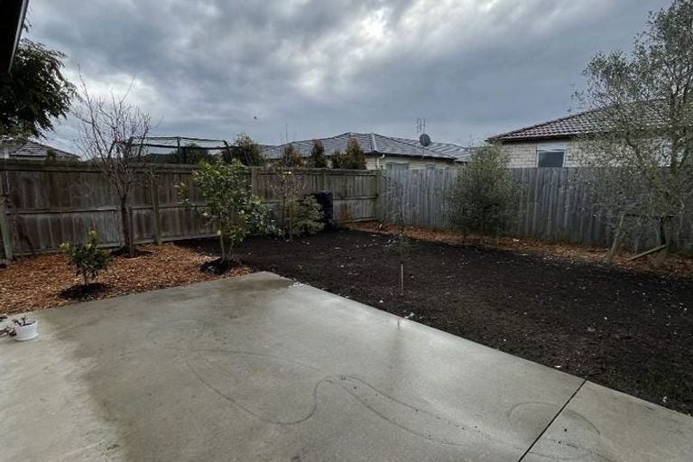 Photo of property in 12 Mangatiti Street, Papakura, 2110