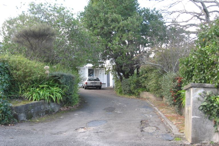 Photo of property in 1 Lucy Road, Bluff Hill, Napier, 4110