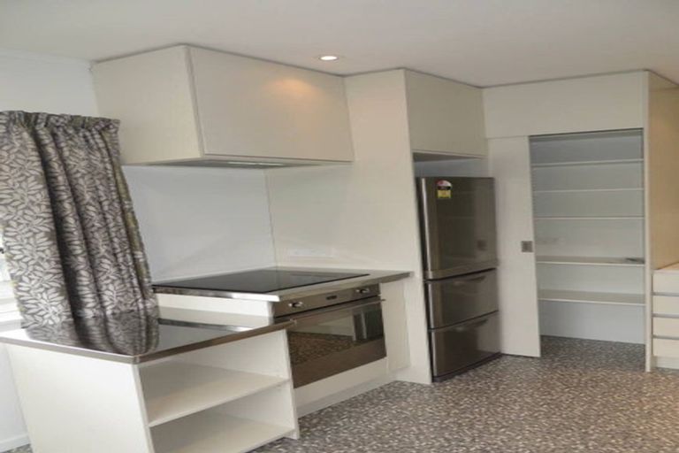 Photo of property in 2/13 Tapiri Street, Hataitai, Wellington, 6021