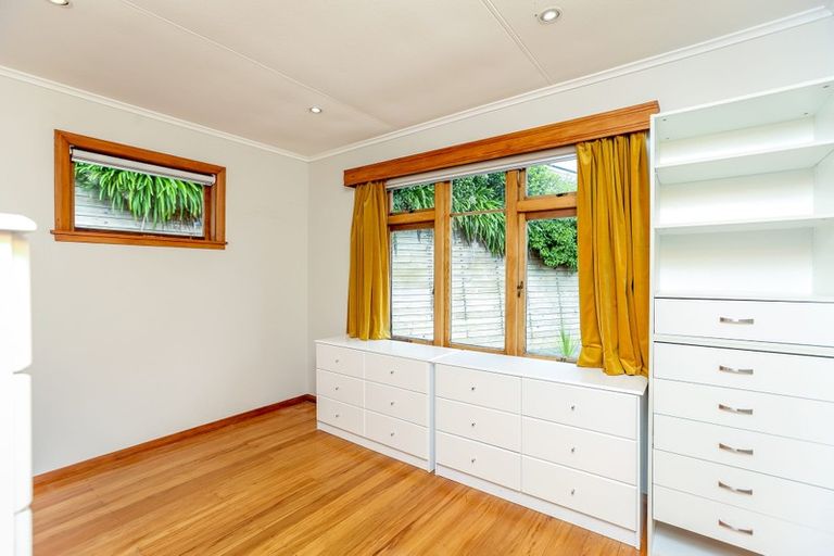 Photo of property in 17 Doralto Road, Frankleigh Park, New Plymouth, 4310