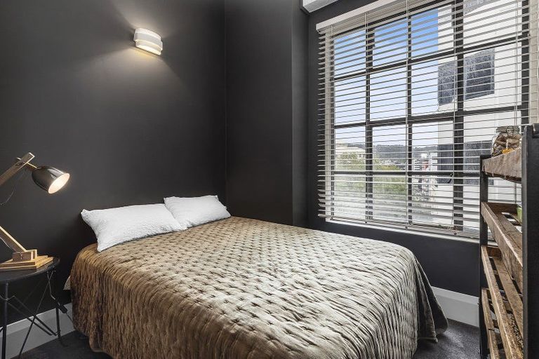 Photo of property in Dominion Apartments, 7/80 Victoria Street, Wellington Central, Wellington, 6011