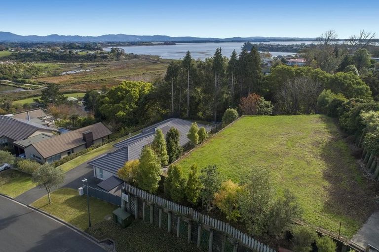 Photo of property in 8 Sereno Vista, Bellevue, Tauranga, 3110