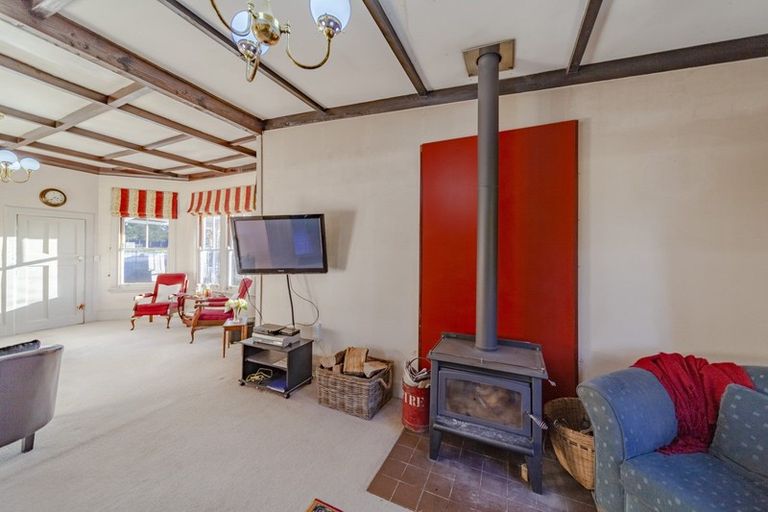 Photo of property in 2 Miller Street, Otane, 4202