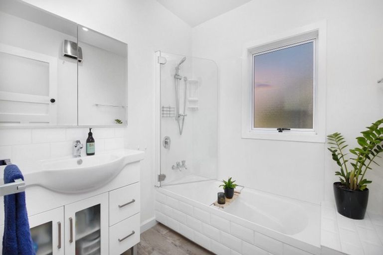 Photo of property in 230 King Street, Rangiora, 7400