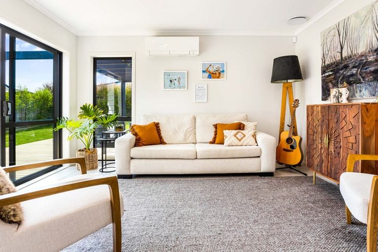 Photo of property in 7 Tilly Lane, Huapai, Kumeu, 0810