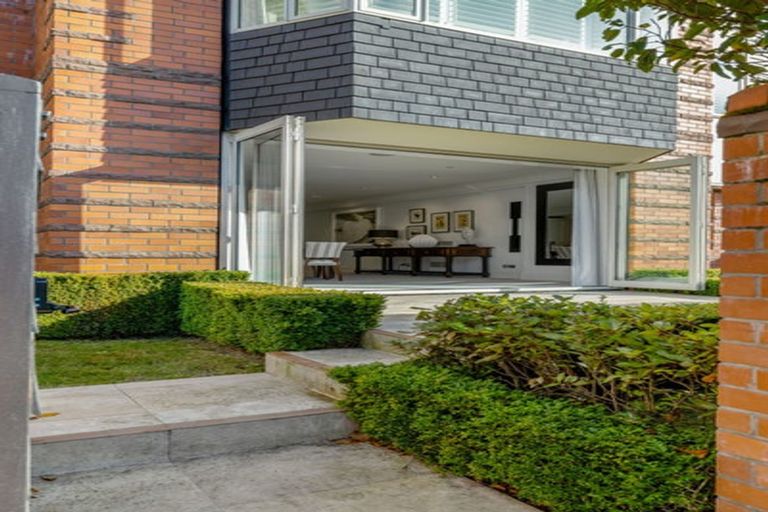 Photo of property in 3/142 Park Terrace, Christchurch Central, Christchurch, 8013