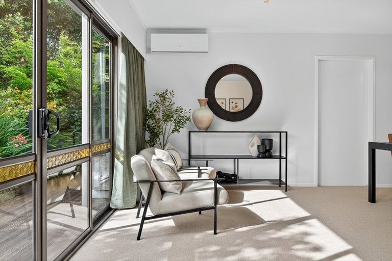 Photo of property in 1/1a Gordon Avenue, Forrest Hill, Auckland, 0620