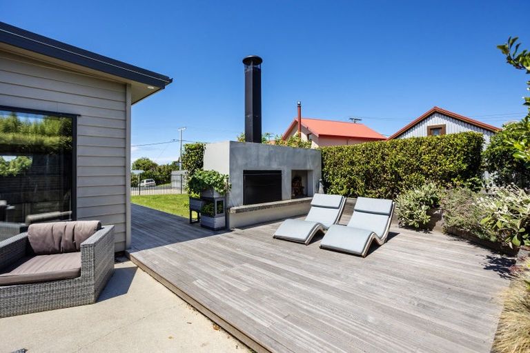 Photo of property in 32a Bath Street, Brighton, Dunedin, 9035