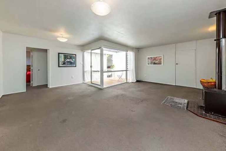 Photo of property in 2/8 Wilbur Place, Pakuranga Heights, Auckland, 2010