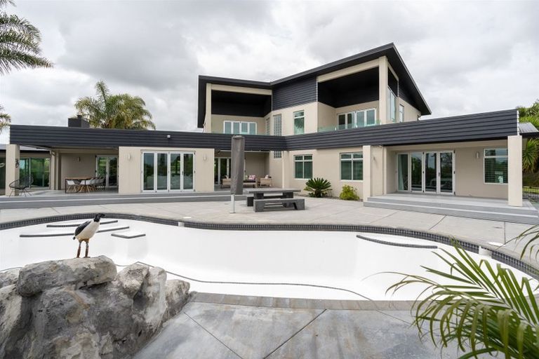 Photo of property in 42 Ryvington Lane, Tamahere, Hamilton, 3283