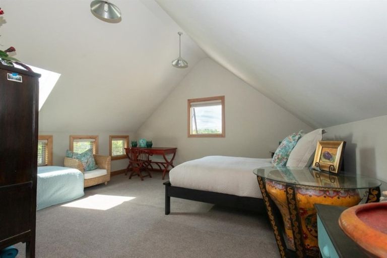 Photo of property in 1 Peak View Ridge, Wanaka, 9305