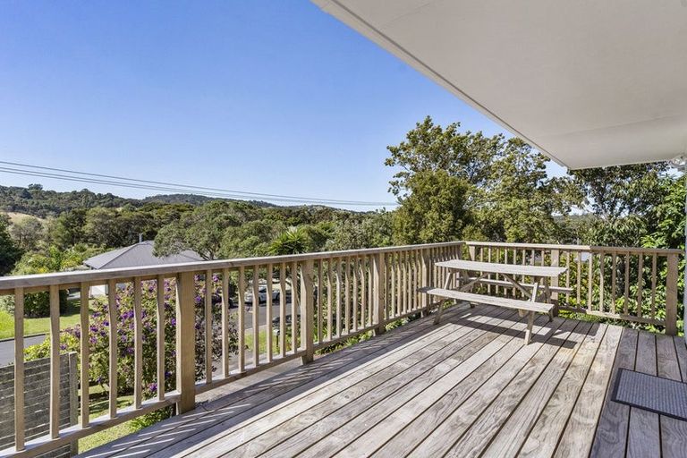 Photo of property in 2/26 Otanerua Road, Hatfields Beach, Orewa, 0931