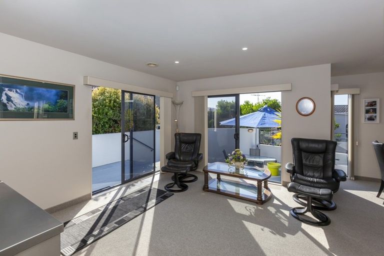 Photo of property in 379 Kapiti Road, Paraparaumu Beach, Paraparaumu, 5032