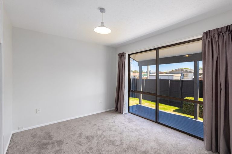 Photo of property in 2/25 Sandra Street, South New Brighton, Christchurch, 8062