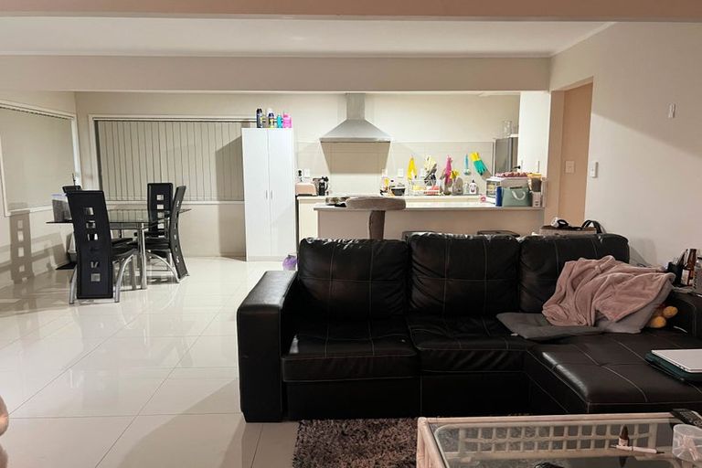 Photo of property in 4 Santiago Crescent, Unsworth Heights, Auckland, 0632