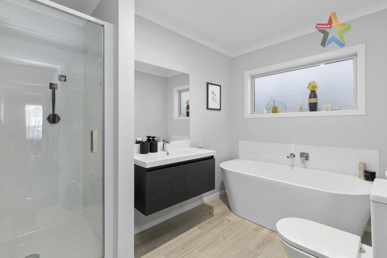 Photo of property in 157 Waipounamu Drive, Kelson, Lower Hutt, 5010