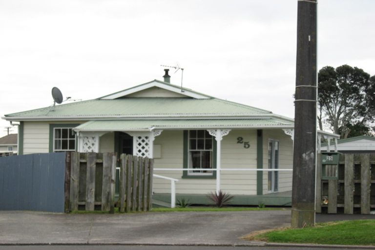 Photo of property in 25 Bedford Street, Fitzroy, New Plymouth, 4312
