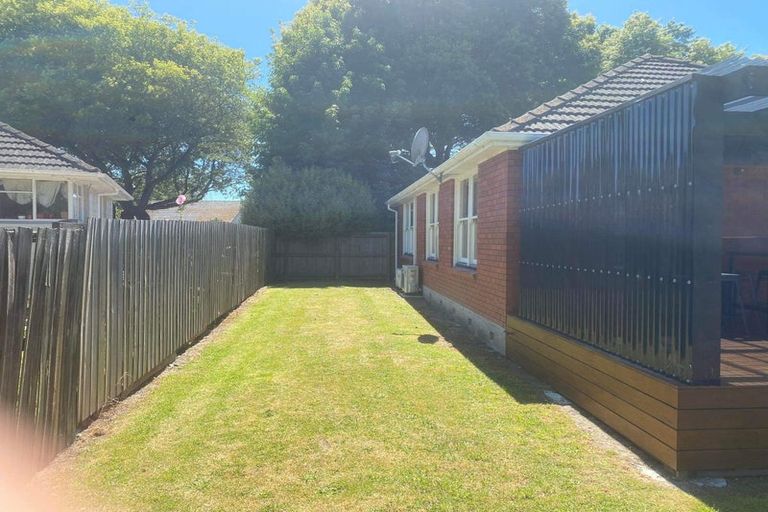 Photo of property in 33 Guildford Street, Burnside, Christchurch, 8053