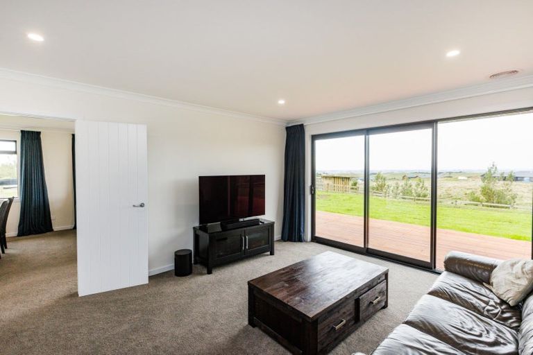 Photo of property in 117 Kingsdale Park Drive, Aokautere, Palmerston North, 4471