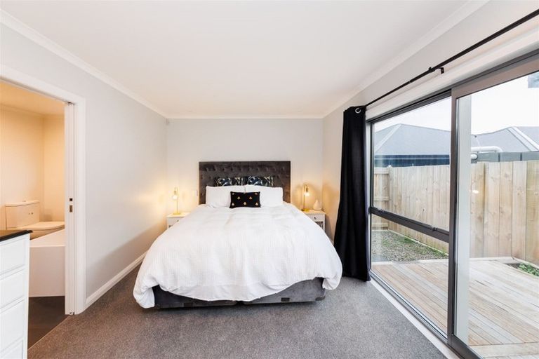 Photo of property in 4a Freedom Drive, Kelvin Grove, Palmerston North, 4414