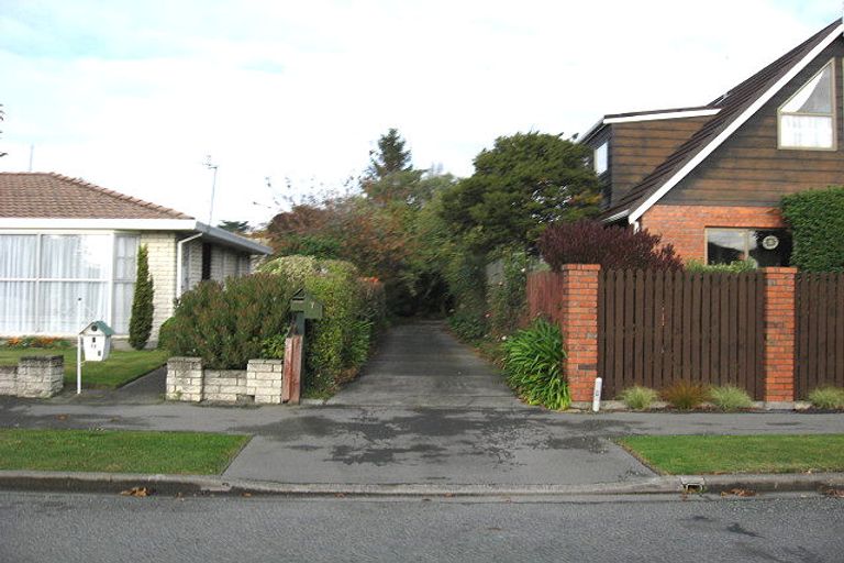 Photo of property in 7 Sawtell Place, Northcote, Christchurch, 8052