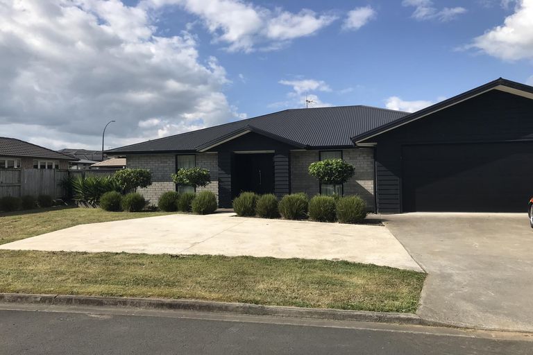 Photo of property in 14 Denham Court, Flagstaff, Hamilton, 3210