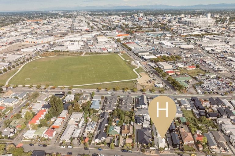 Photo of property in 1/87 Barbour Street, Waltham, Christchurch, 8011