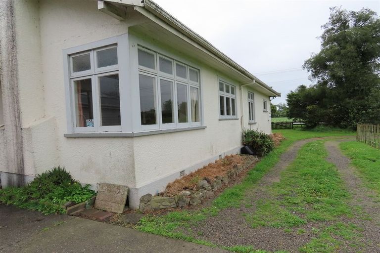 Photo of property in 328 Arapaepae Road, Levin, 5571