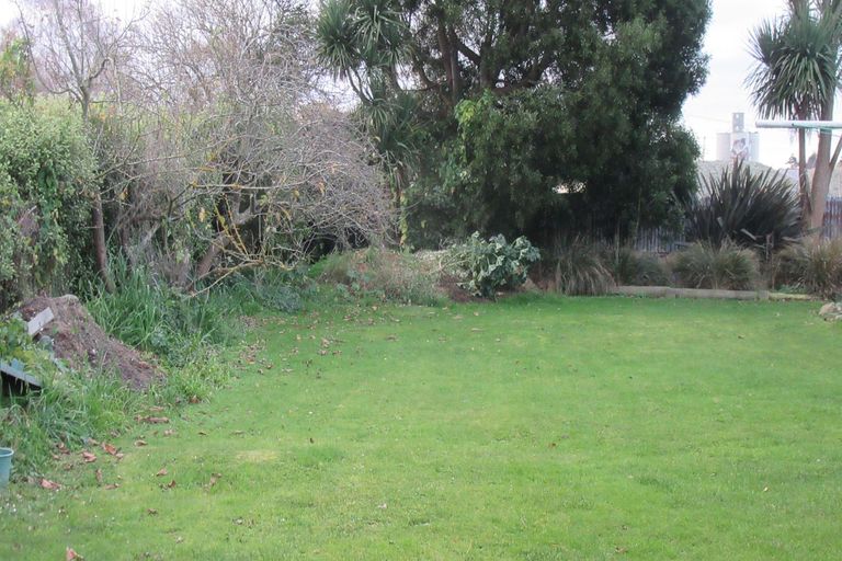 Photo of property in 6 Massey Street, Waimate, 7924