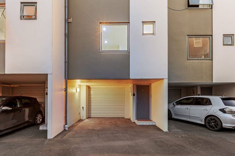 Photo of property in 6/86 Brockworth Place, Riccarton, Christchurch, 8011