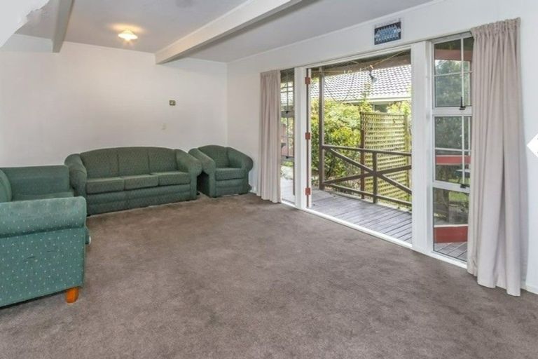 Photo of property in 8 Bowman Place, Sockburn, Christchurch, 8042