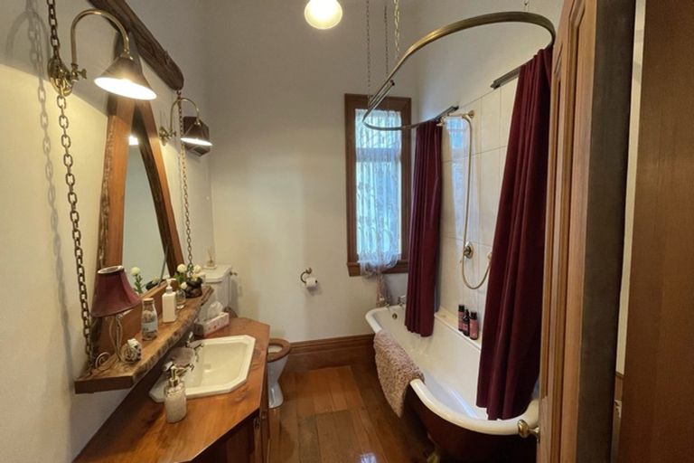 Photo of property in 127 Merivale Lane, Merivale, Christchurch, 8014