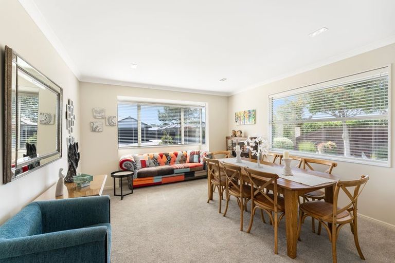 Photo of property in 21 Hyde Place, Halswell, Christchurch, 8025