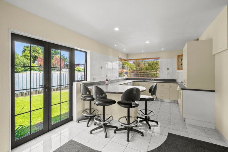 Photo of property in 2336 South Road, Okato, 4335