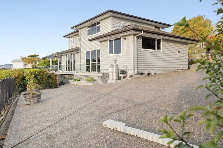 Photo of property in 100 Arapiki Road, Stoke, Nelson, 7011