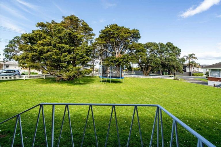 Photo of property in 4112/110 East Coast Road, Forrest Hill, Auckland, 0620