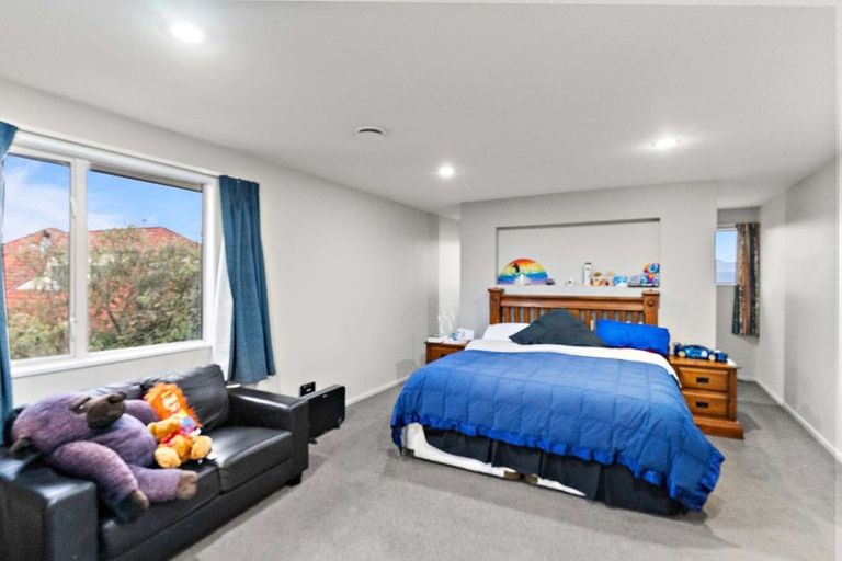 Photo of property in 56 Blue Gum Place, New Brighton, Christchurch, 8083