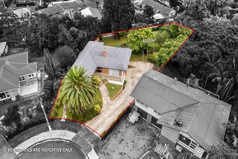 Photo of property in 15 Campbell Place, Papakura, 2110