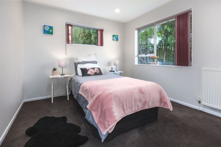 Photo of property in 92 Conclusion Street, Ascot Park, Porirua, 5024