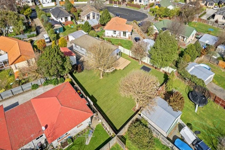 Photo of property in 10 Mckellar Place, Hornby, Christchurch, 8042