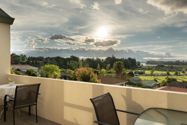 Photo of property in 2 Worsley Way, Bellevue, Tauranga, 3110