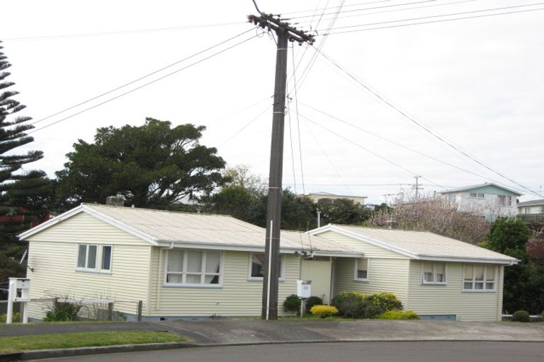 Photo of property in 8-10 Clerke Place, Marfell, New Plymouth, 4310