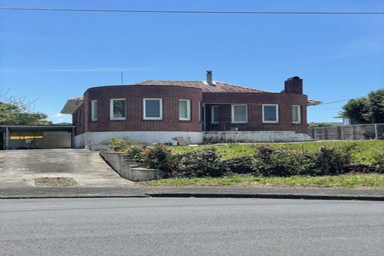 Photo of property in 7 Springbank Lane, Te Atatu Peninsula, Auckland, 0610