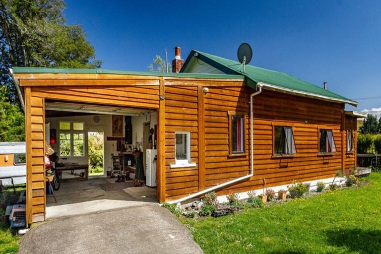 Photo of property in 146 Seddon Street, Raetihi, 4632