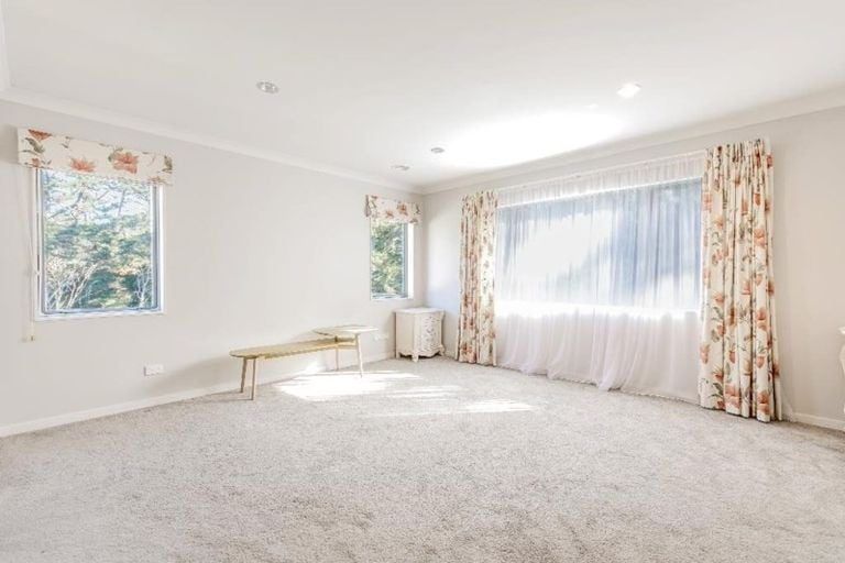 Photo of property in 54 Harrowglen Drive, Northcross, Auckland, 0630