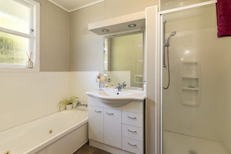 Photo of property in 11 Washington Crescent, Redwoodtown, Blenheim, 7201