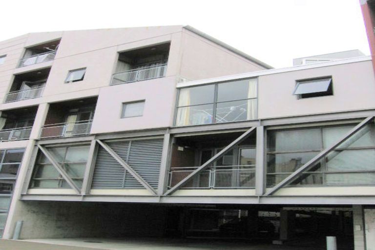 Photo of property in Hannahs Corner Apartments, 8 Leeds Street, Te Aro, Wellington, 6011